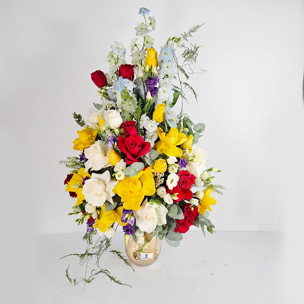 Mixed Roses Vase | 2023