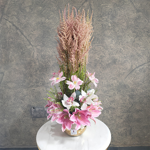 Pink Vase 557