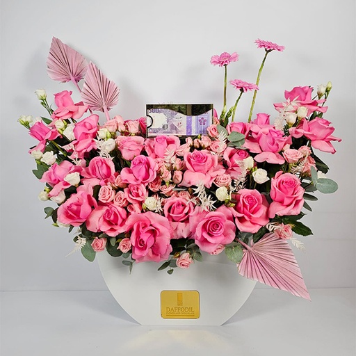 Ansi pink bouquet with pocket money