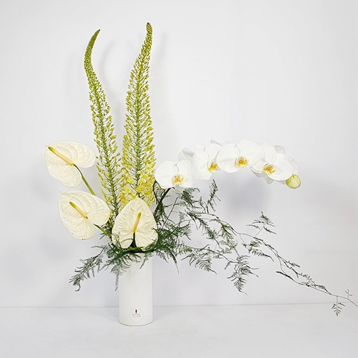 Aurelia breeze vase